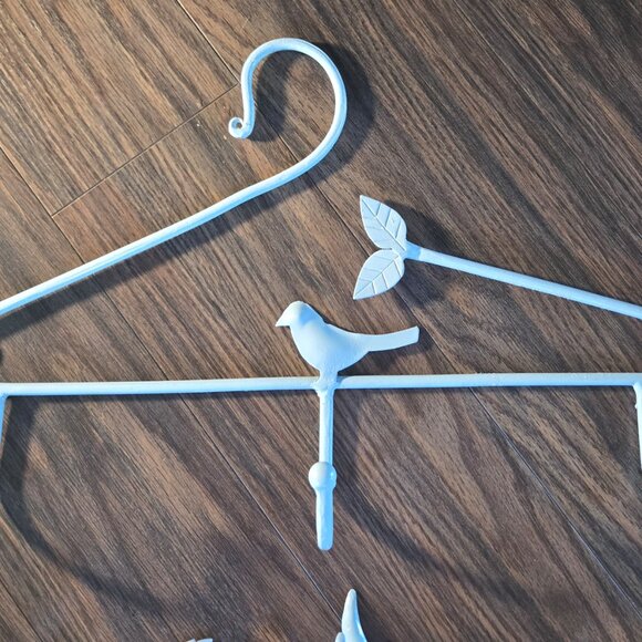 Rustic/Farmhouse/Cottagecore Style Set of Iron Bird-themed Hooks (SET OF THREE) - Picture 3 of 7